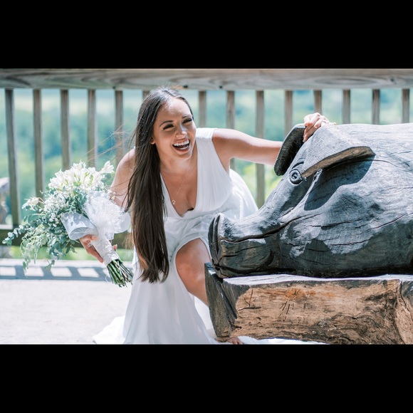 Meet your Posher, Ashley - Picture 1 of 1